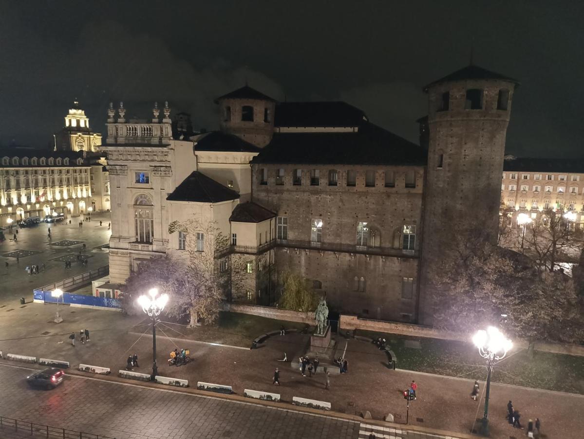 Appartamento Nel Cuore Di Torino Centro Bagian luar foto