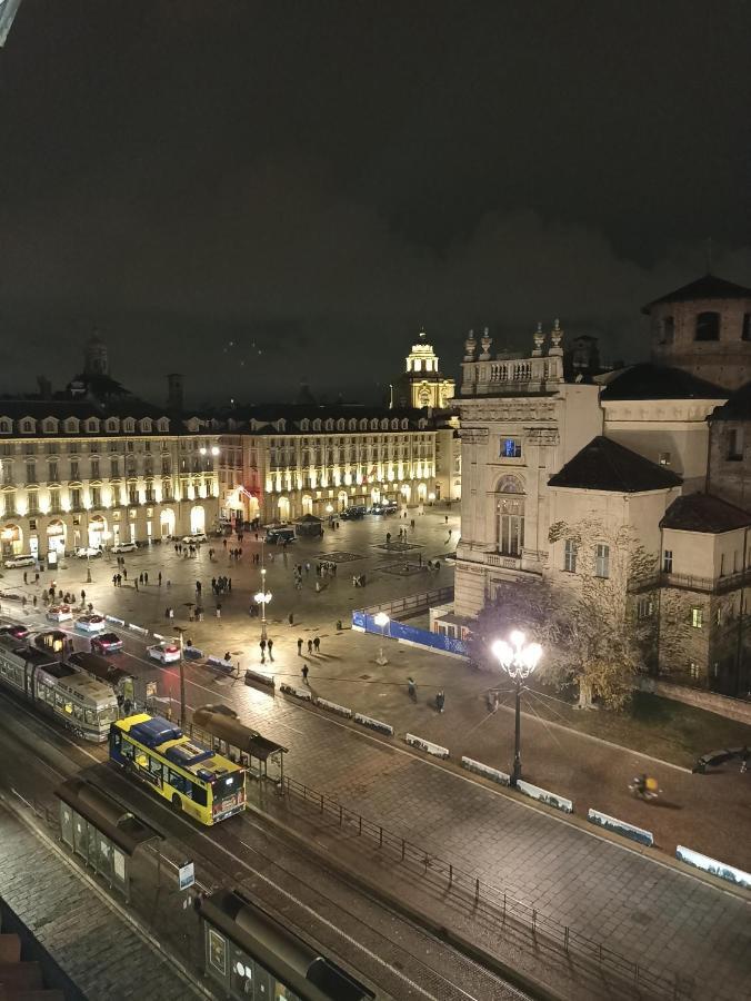 Appartamento Nel Cuore Di Torino Centro Bagian luar foto