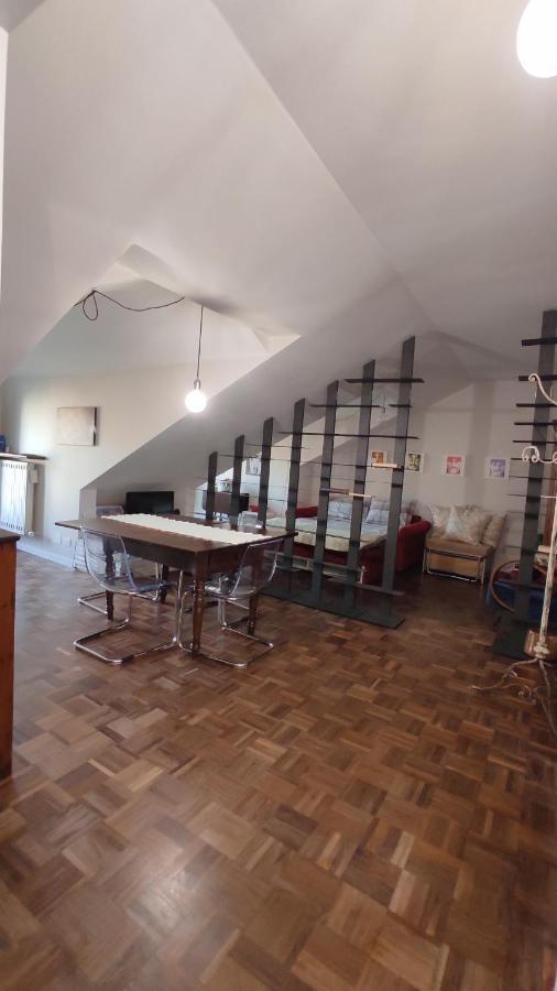 Appartamento Nel Cuore Di Torino Centro Bagian luar foto