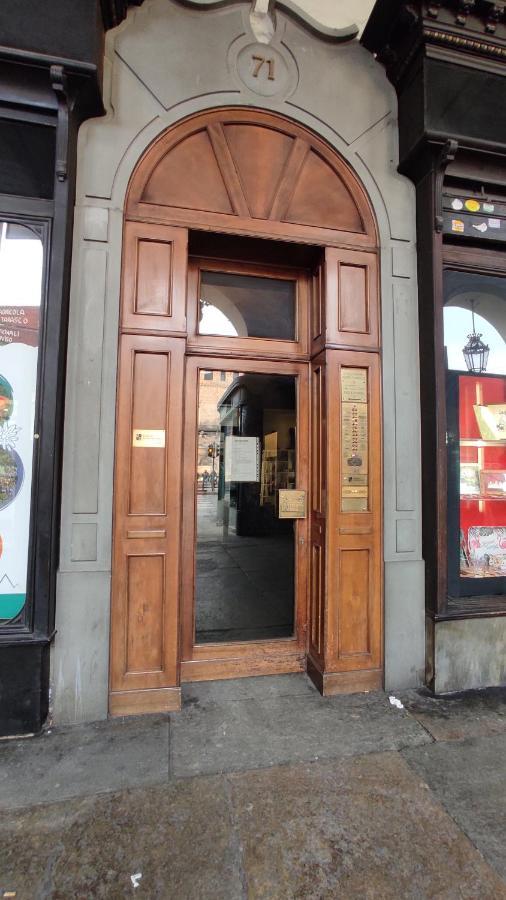Appartamento Nel Cuore Di Torino Centro Bagian luar foto